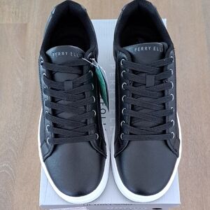 Perry Ellis Vincent Sneaker - Color: Black - Size: 8.5